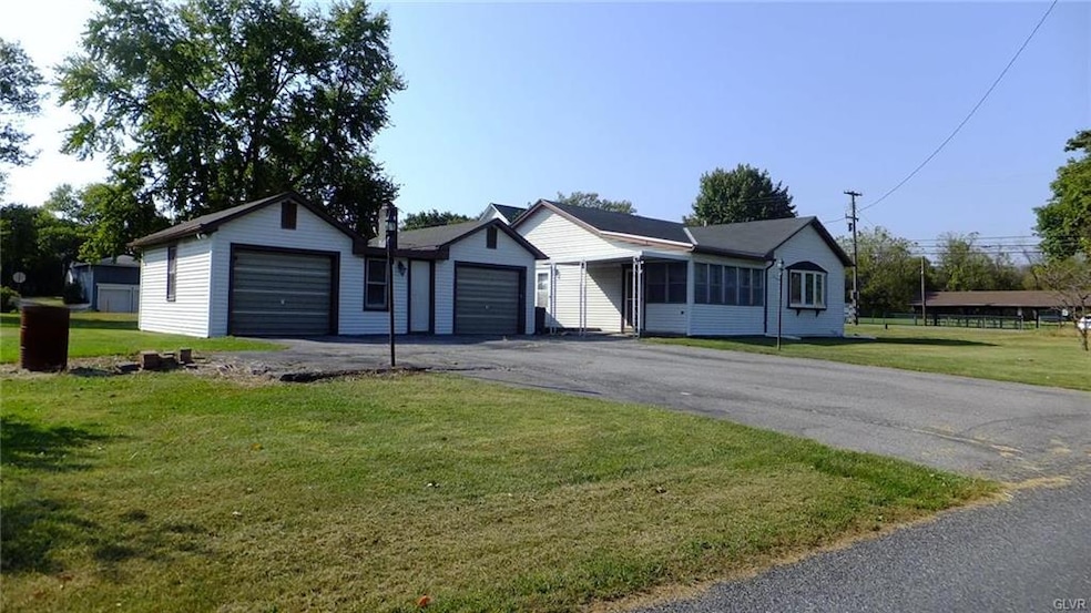 7475 Arrowhead Rd, Bath, PA 18014 - photo 1