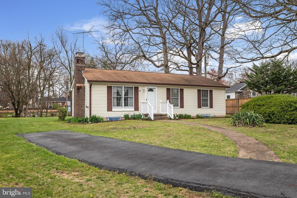 661 E G St, Purcellville, VA 20132 - photo 1