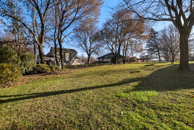 120 S Hubbard St, Algonquin, IL 60102 - photo 1