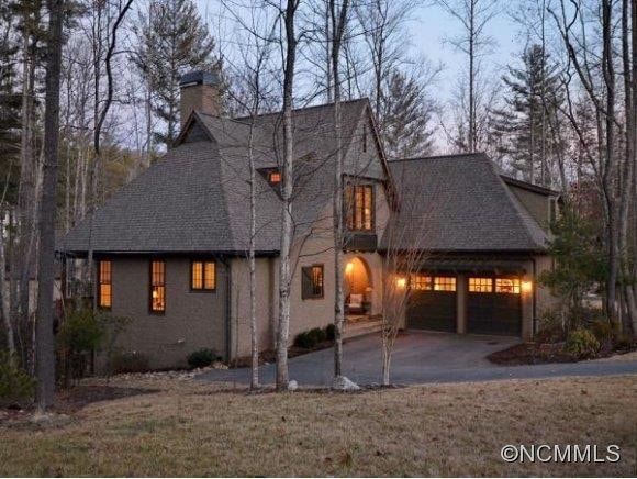 Pebbledash Craftsman Style