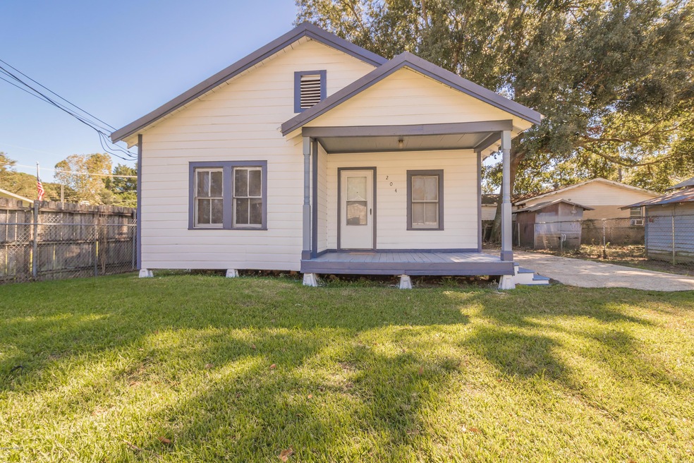 204ForrestExterior-2
