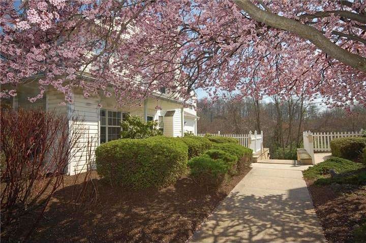 172 Kingswood Ct, Glen Mills, PA 19342 - photo 1