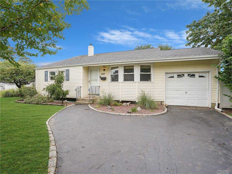 3009 Maine Ave, Medford, NY 11763 - photo 1