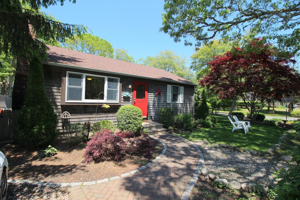 59 Swan Lake Rd, West Yarmouth, MA 02673 - photo 1