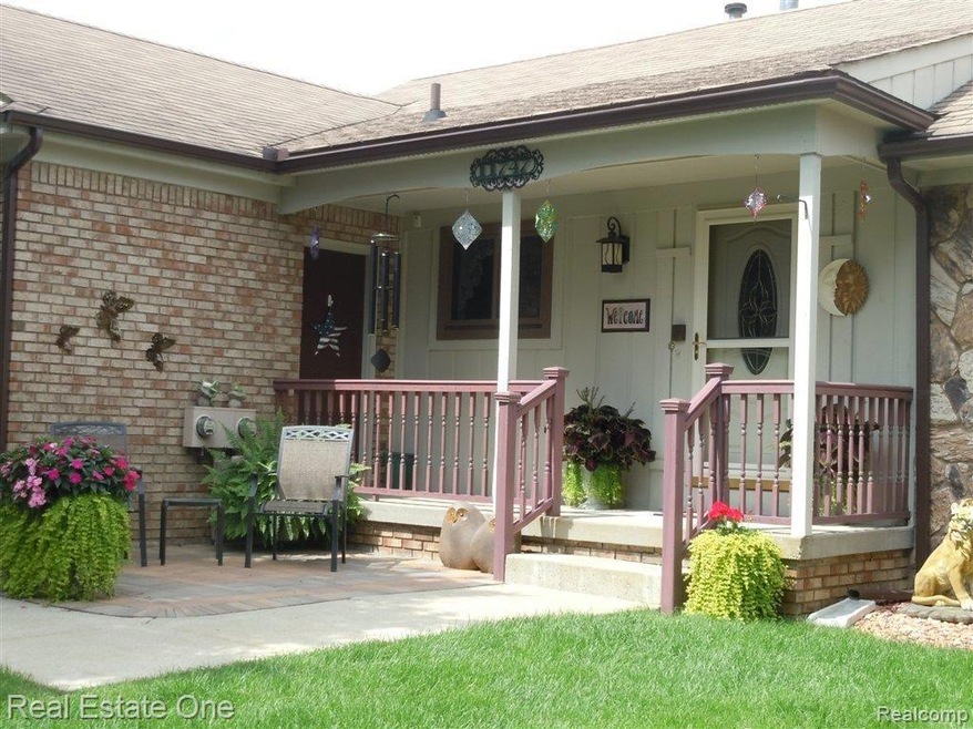 11747 Shenandoah Dr unit 2, South Lyon, MI 48178 - photo 1