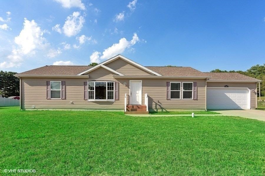 4087 N Paden Dr, La Porte, IN 46350 - photo 1