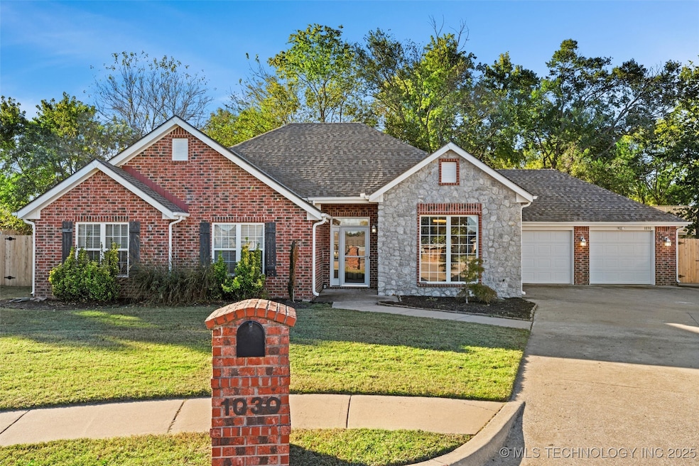 1030 East Dr, Bartlesville, OK 74006 - photo 1