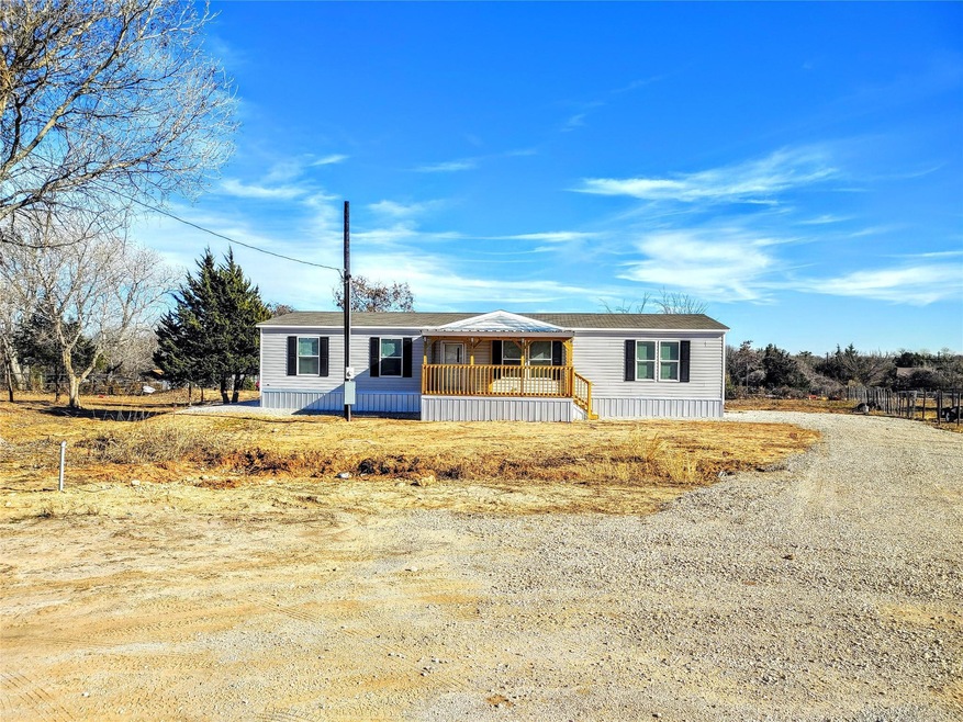 220 Heien Ct, Boyd, TX 76023 - photo 1