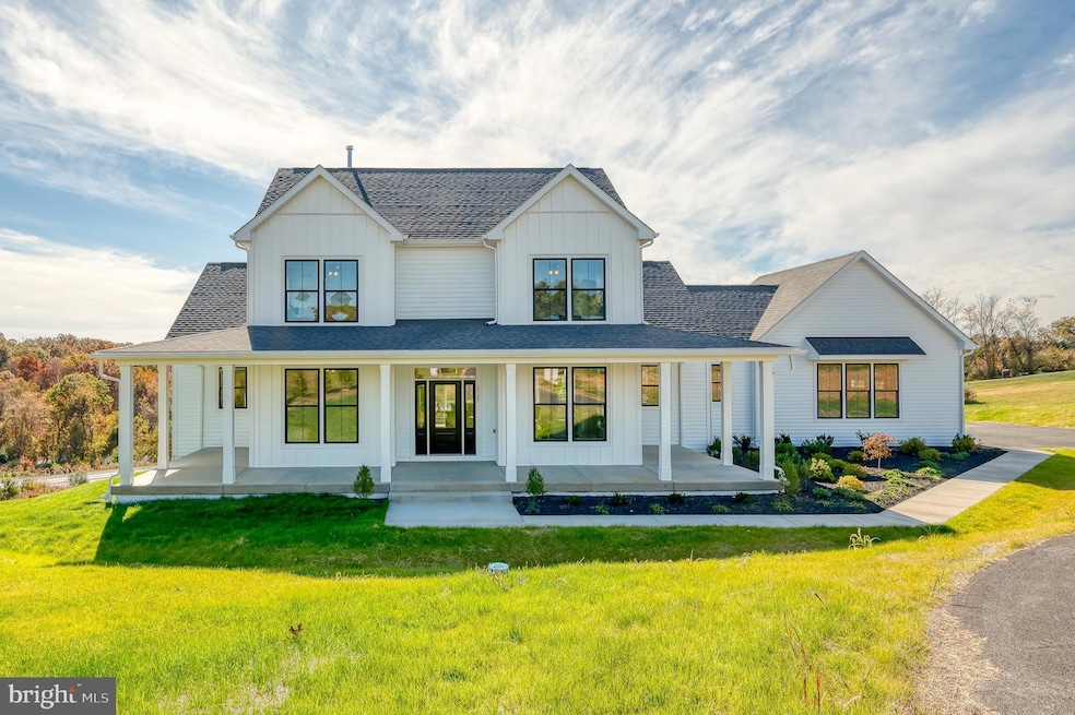 2527 Fourleaf Dr, Finksburg, MD 21048 - photo 1