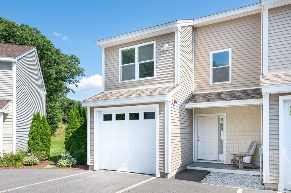 765 High St unit 7, Clinton, MA 01510 - photo 1