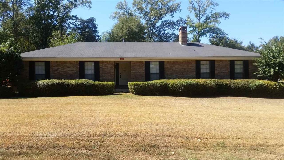 4877 Oveta Dr, Bastrop, LA 71220 - photo 1