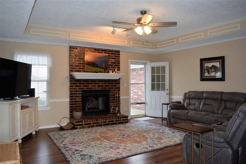 56 Fernwood Dr, Texarkana, TX 75503 - photo 1