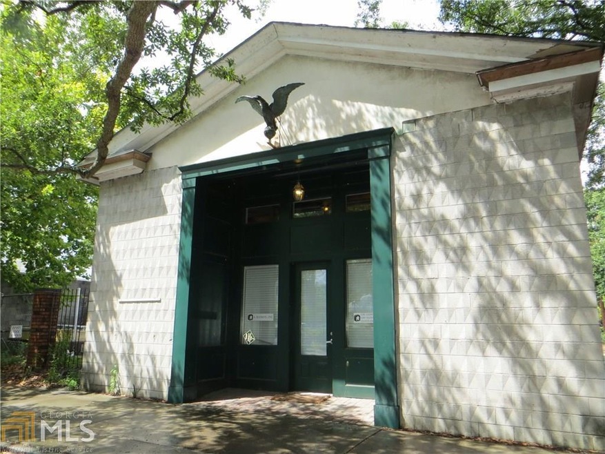 E E Liberty, Savannah, GA 31401 - photo 1