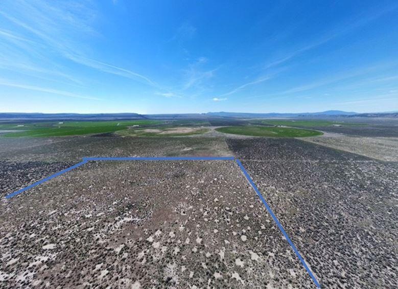 0 Undetermined Situs Address unit 200 220177973, Christmas Valley, OR 97641 - photo 1