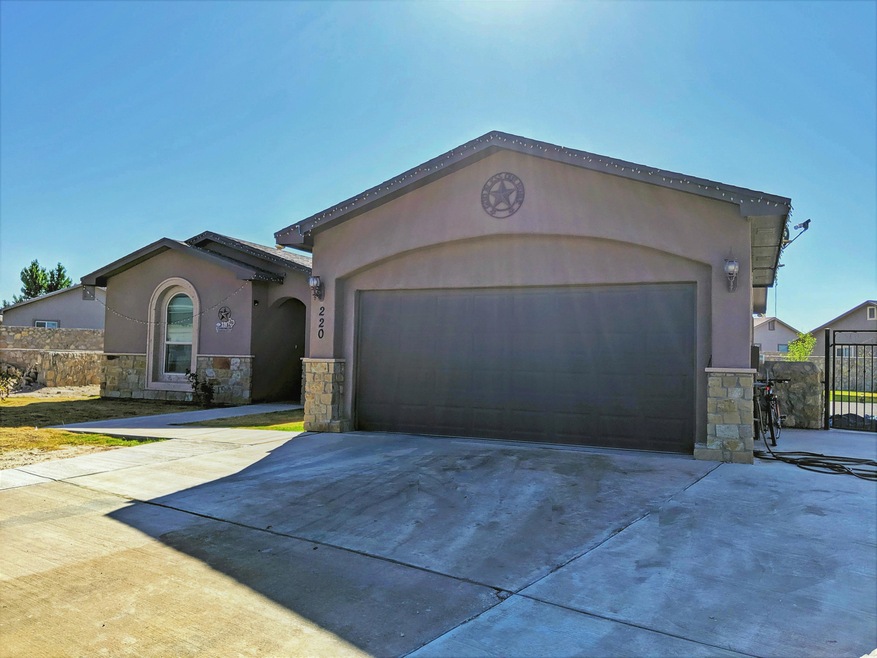220 Flor Acacia Ln, Socorro, TX 79927 - photo 1