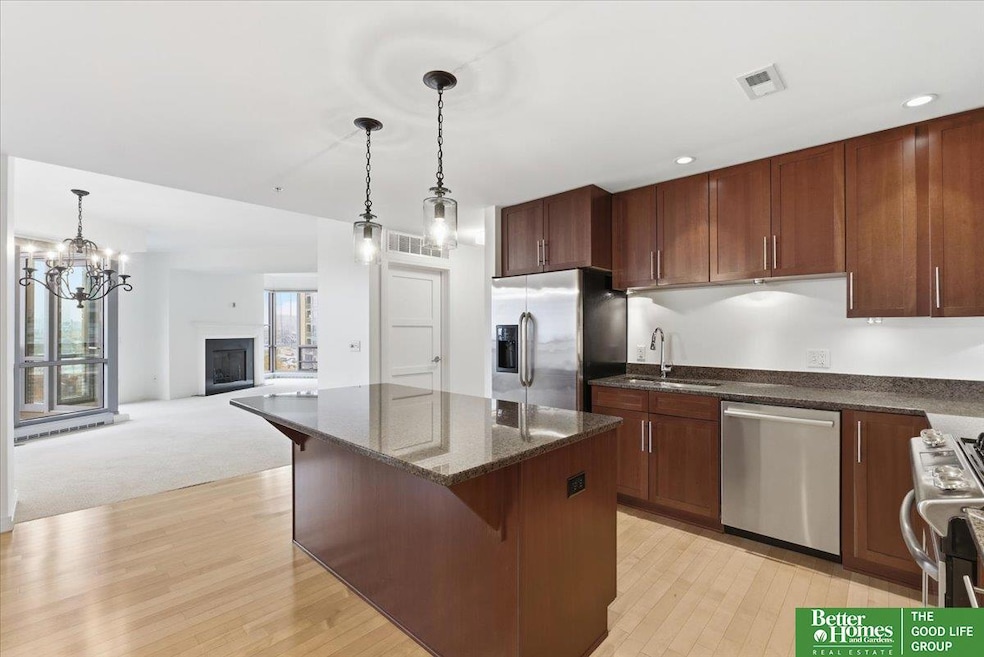 200 S 31st Ave unit 4401, Omaha, NE 68131 - photo 1