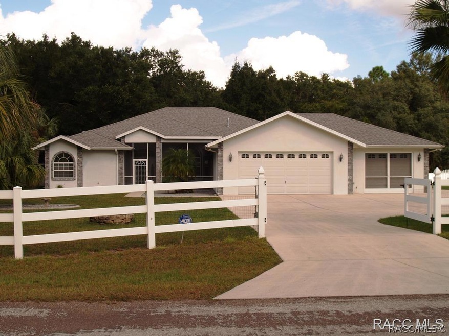 Front view of home.