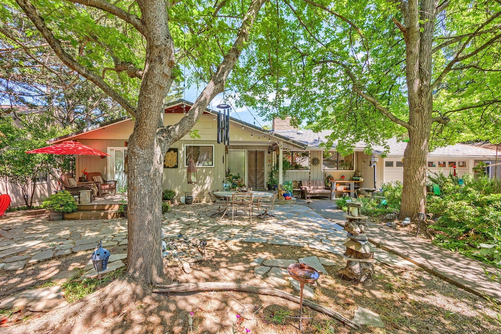 530 Maple Way