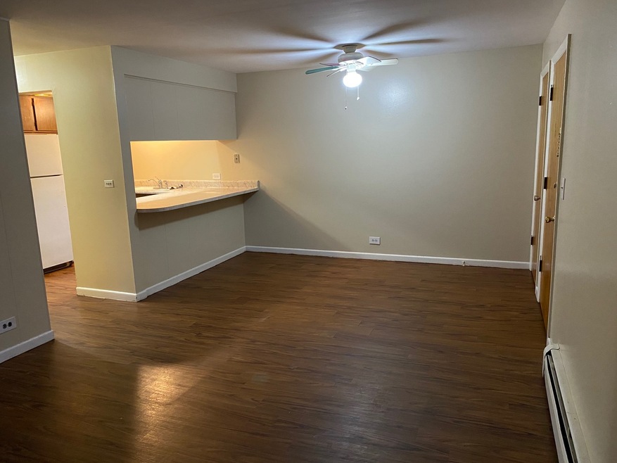 108 Drew Ln unit 11, Waukegan, IL 60085 - photo 1