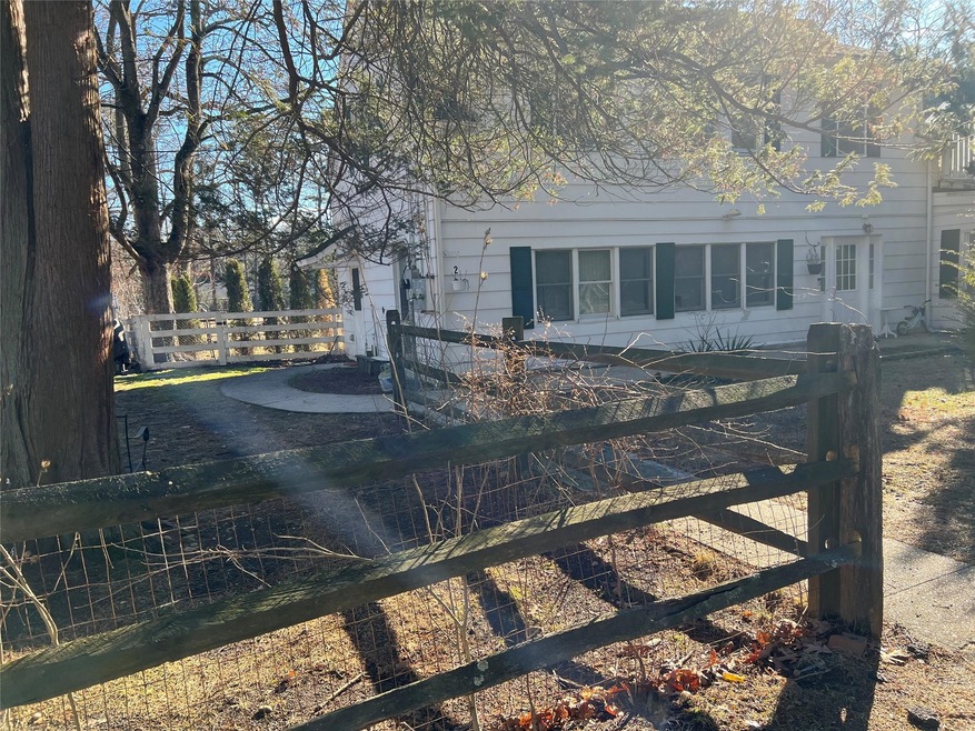 2350 Cedar Swamp Rd unit 2, Glen Head, NY 11545 - photo 1