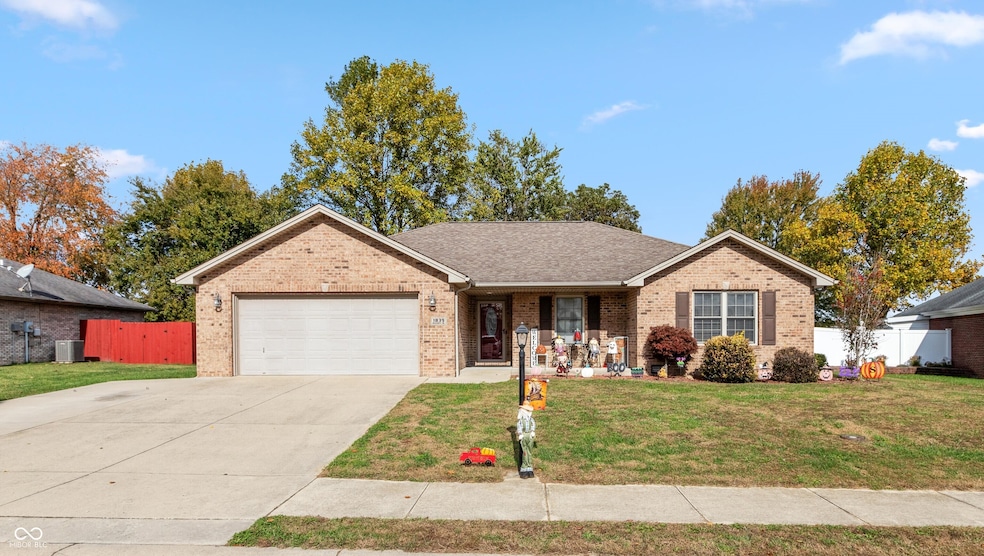 1839 Richards Dr, Seymour, IN 47274 - photo 1