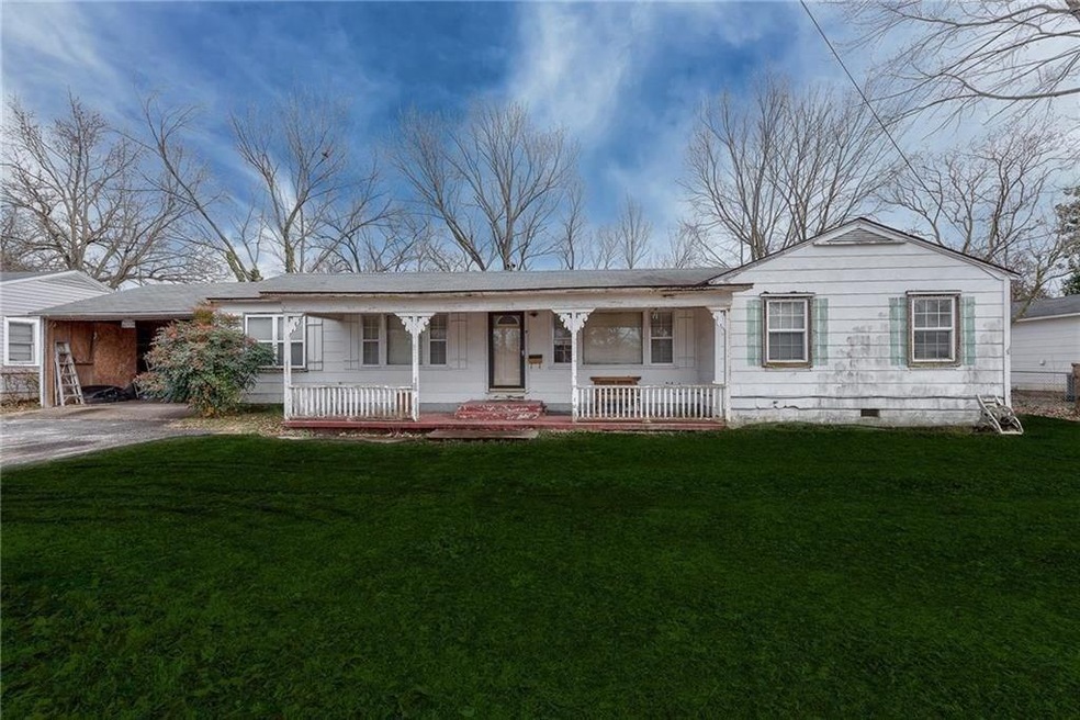 816 NW B St, Bentonville, AR 72712 - photo 1