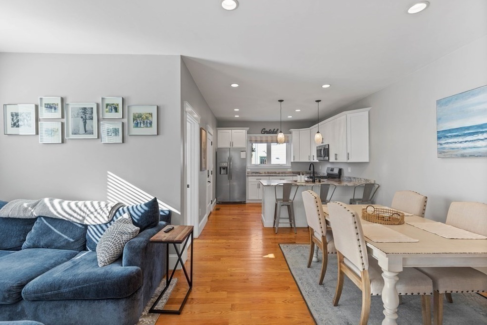 40 Hanson St unit 1, Salem, MA 01970 - photo 1