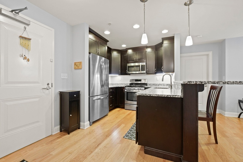 245 Cambridge St unit 304, Burlington, MA 01803 - photo 1