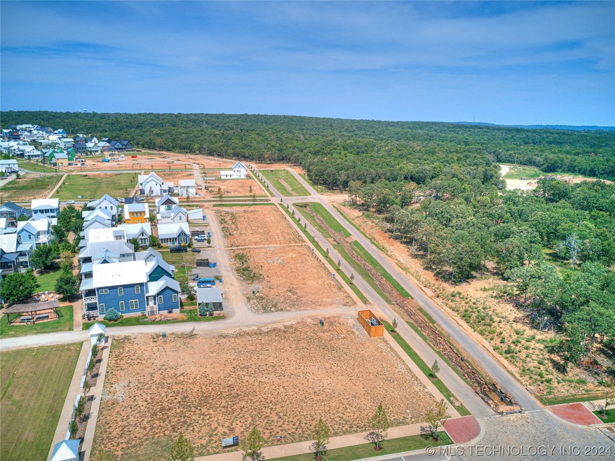 56 Hill St, Carlton Landing, OK 74432 - photo 1