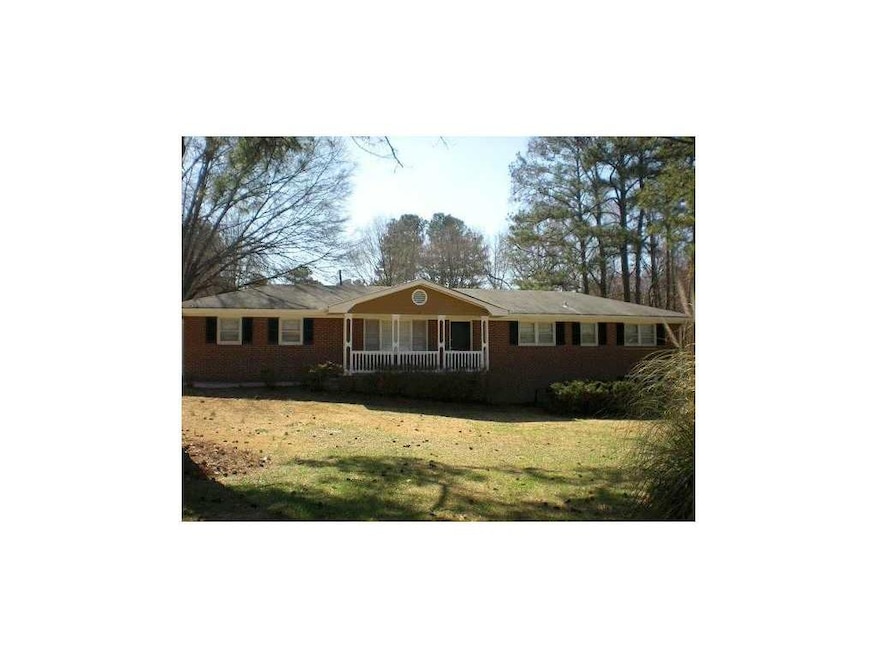 1321 Laura Ln, Austell, GA 30168 - photo 1