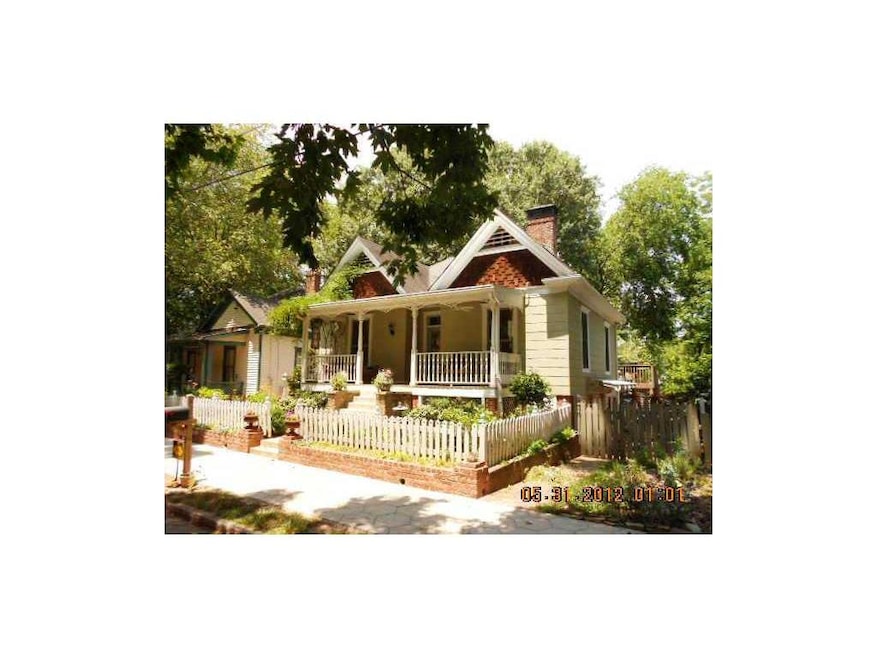 Exterior Front. Twin peaks, lovely Victorian style