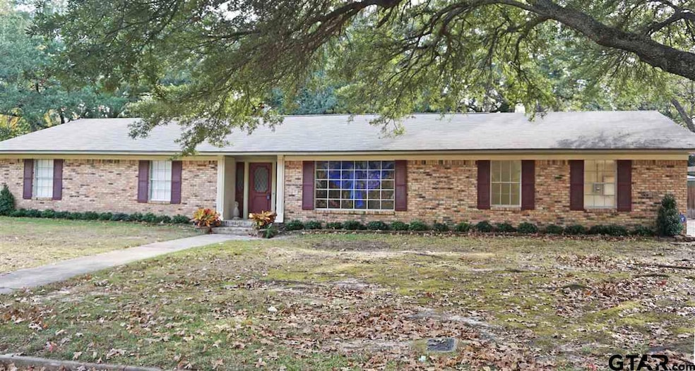 1521 1521 Sequoia, Tyler, TX 75703 - photo 1