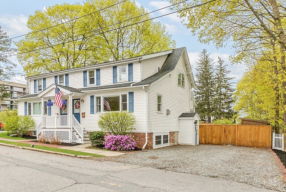 1 Tilton St unit B, Newburyport, MA 01950 - photo 1