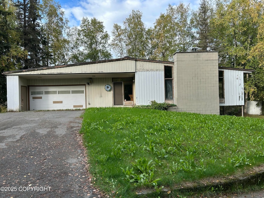 5545 Fairbanks St, Anchorage, AK 99518 - photo 1