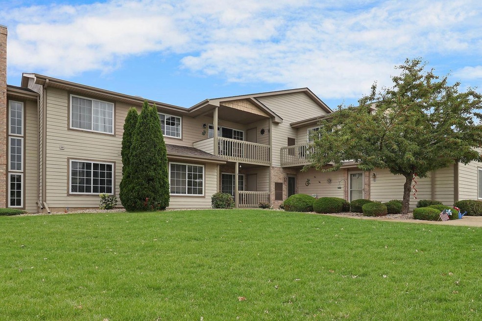 1-Front of Condo