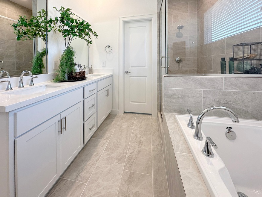 5908 Highland River Ln, Houston, TX 77091 - photo 1