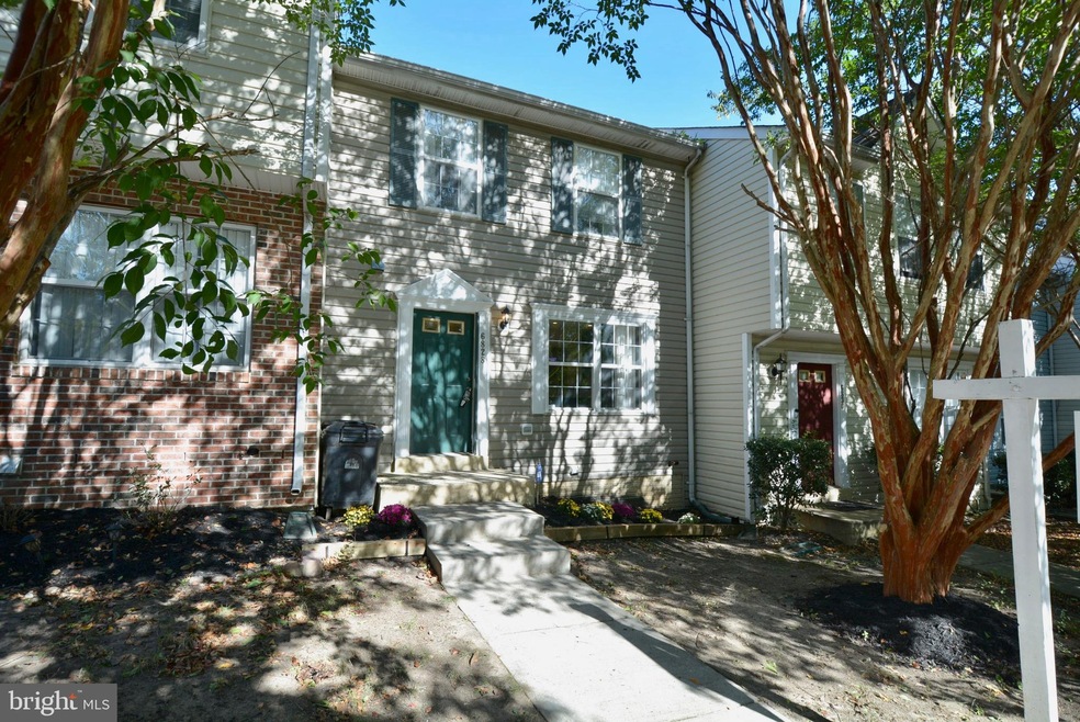 6828 Amber Hill Ct, District Heights, MD 20747 - photo 1