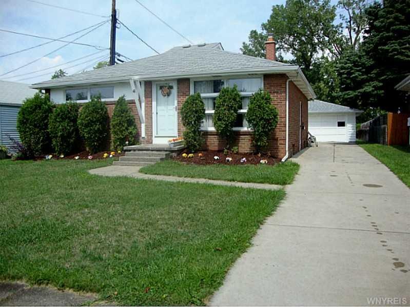 Exterior Front. Welcome to  42 N. Park Ave!