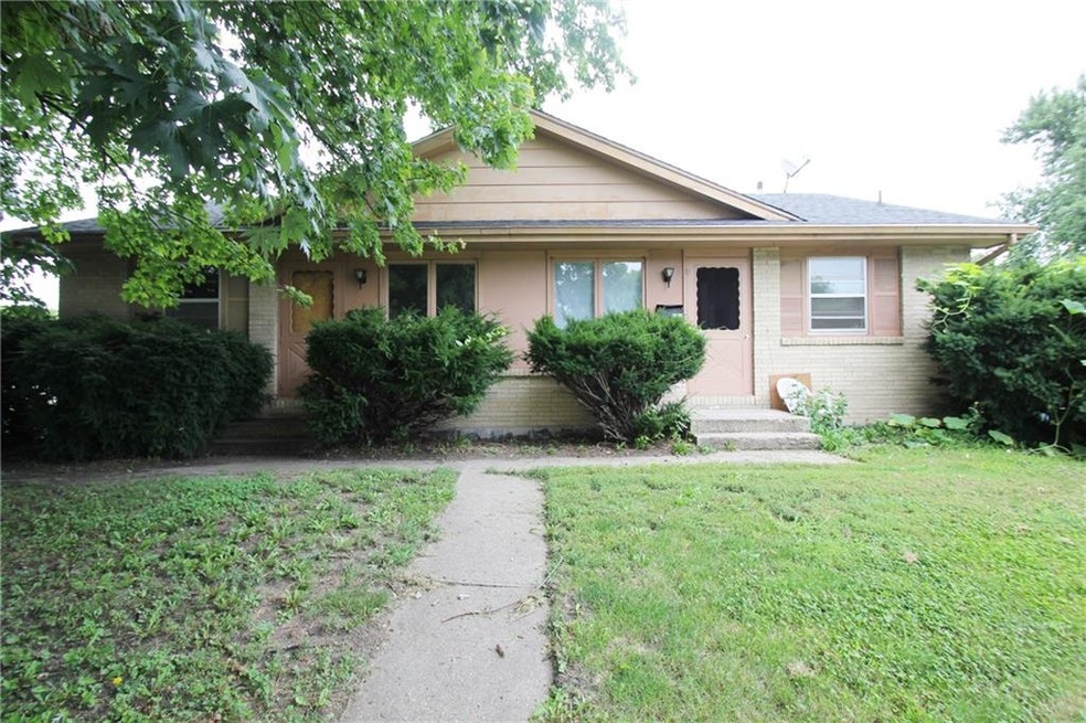 4721 Aurora Ave, Des Moines, IA 50310 - photo 1