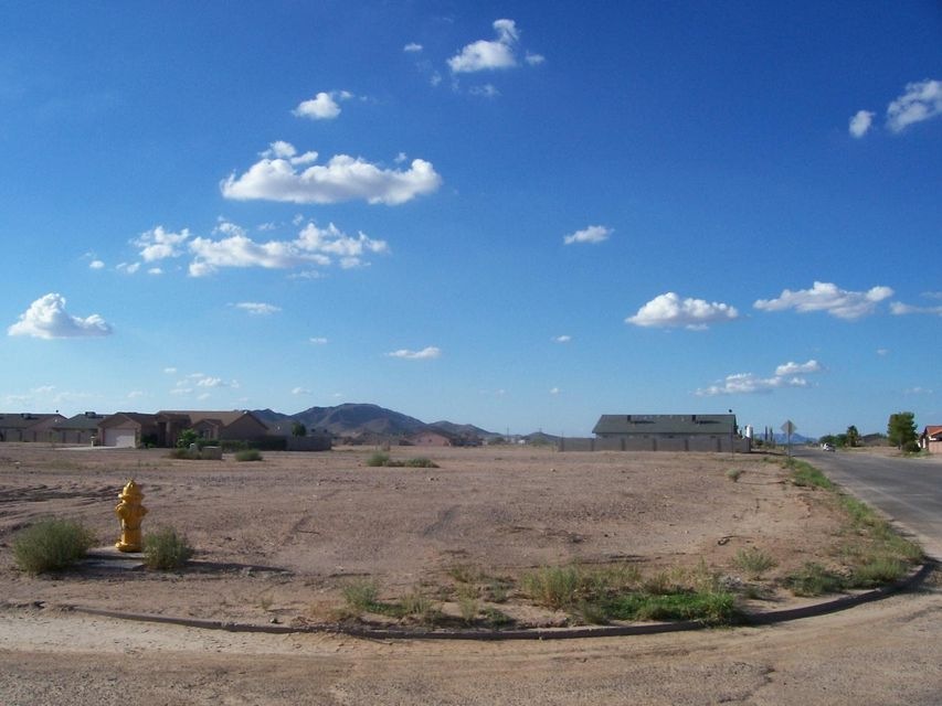 Northwest Corner of Del Rio & Camelia