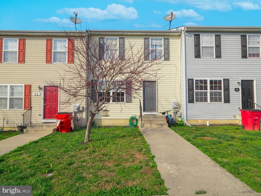 28 Sanford Dr, Bunker Hill, WV 25413 - photo 1