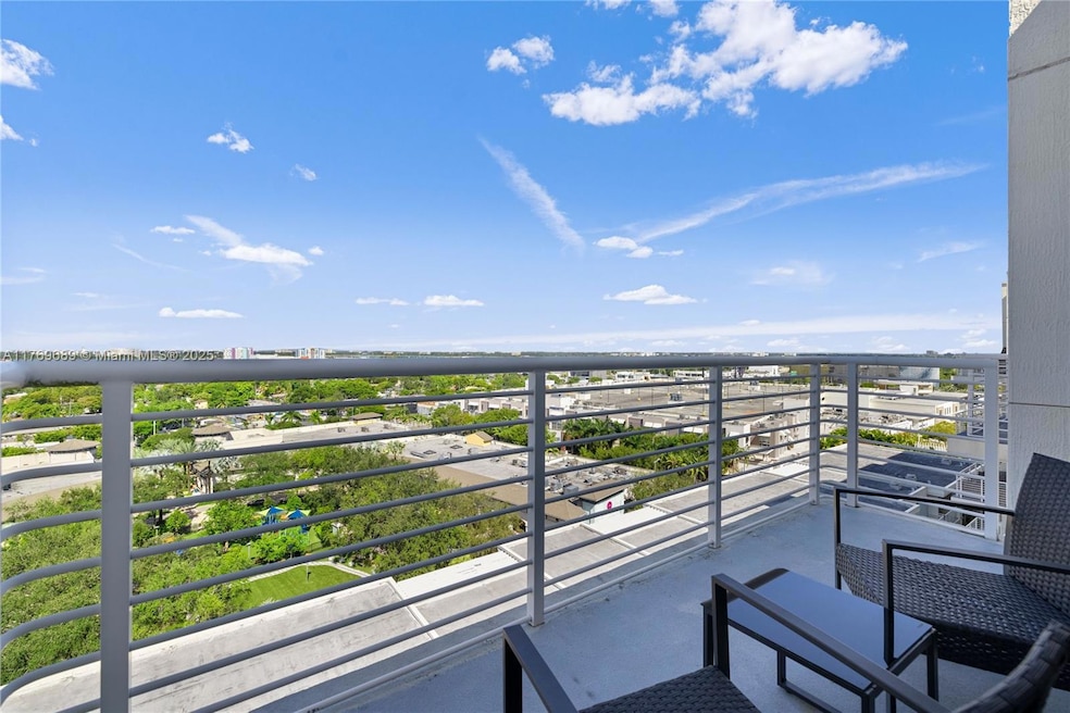 For Sale $667,250 • Co-Listing Agent