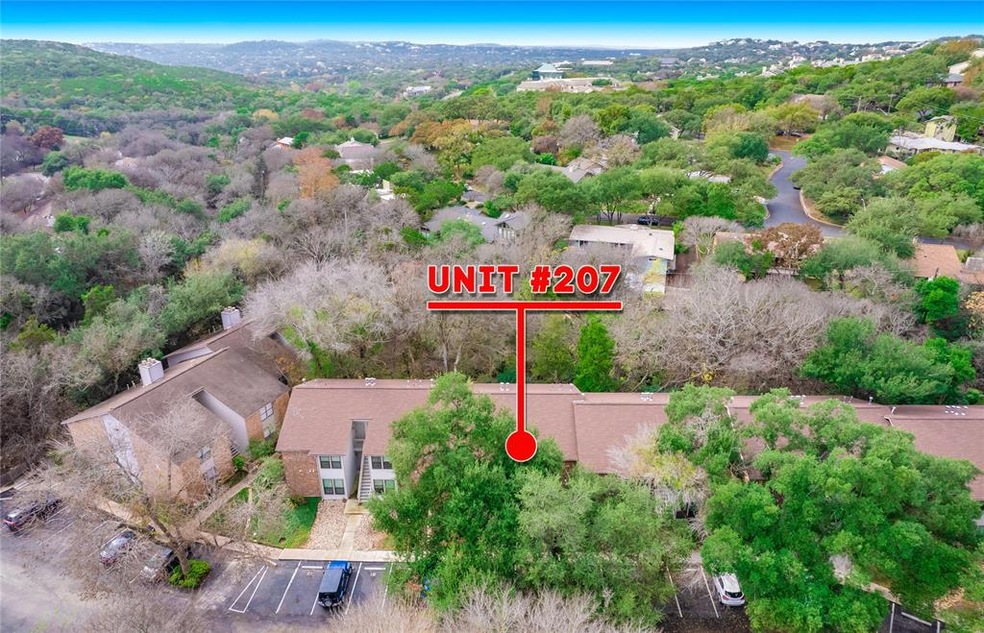 Unit #207 - 2nd story, single level 1/1 condo