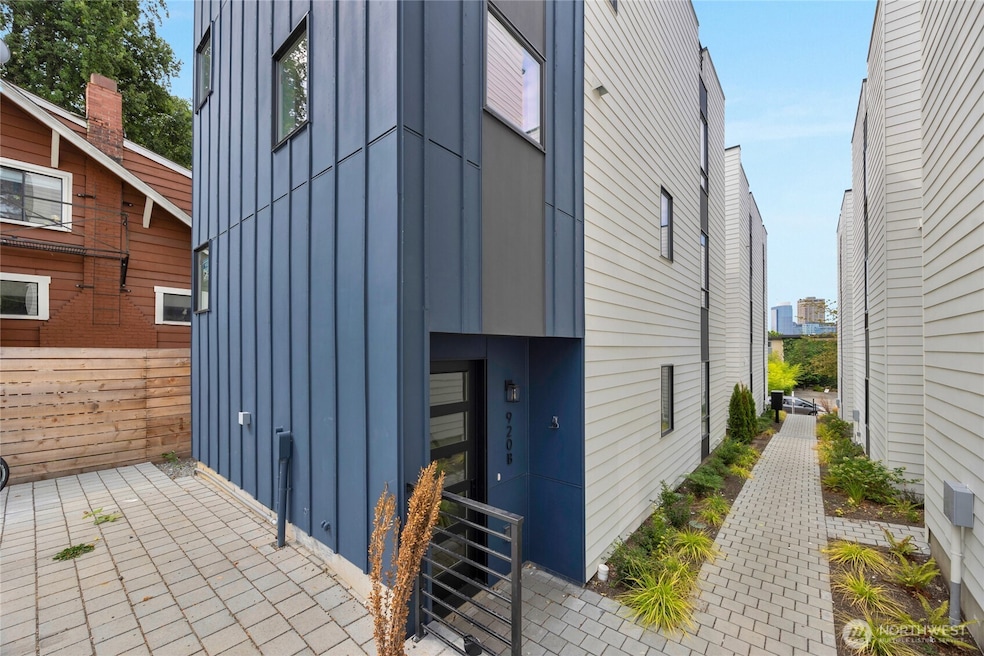 920 16th Ave unit B, Seattle, WA 98122 - photo 1