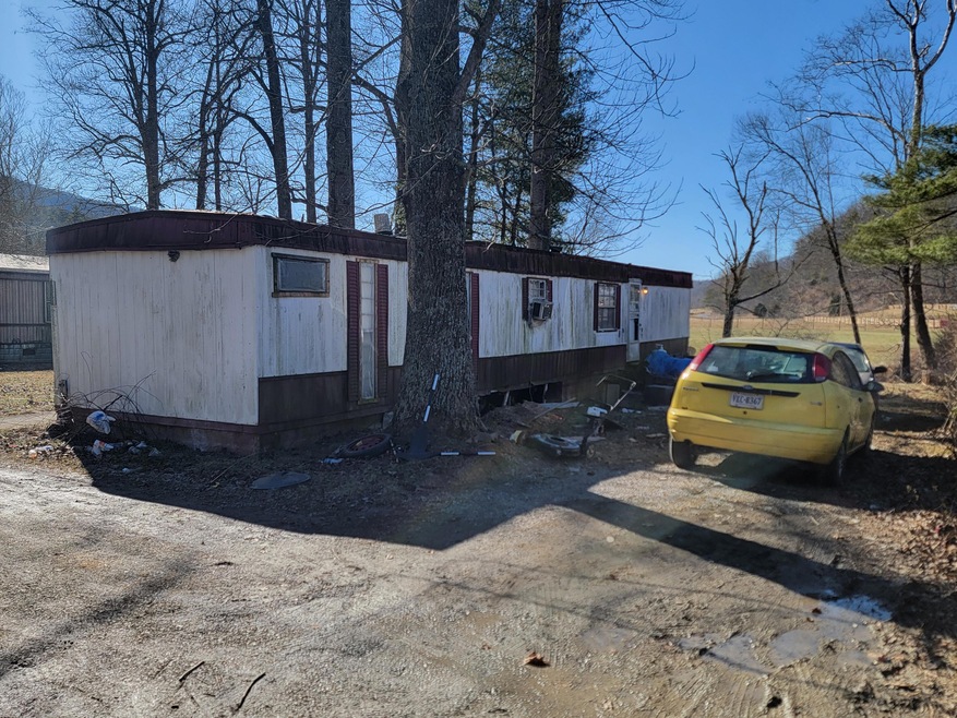 Pending $77,000 • Co-Listing Agent