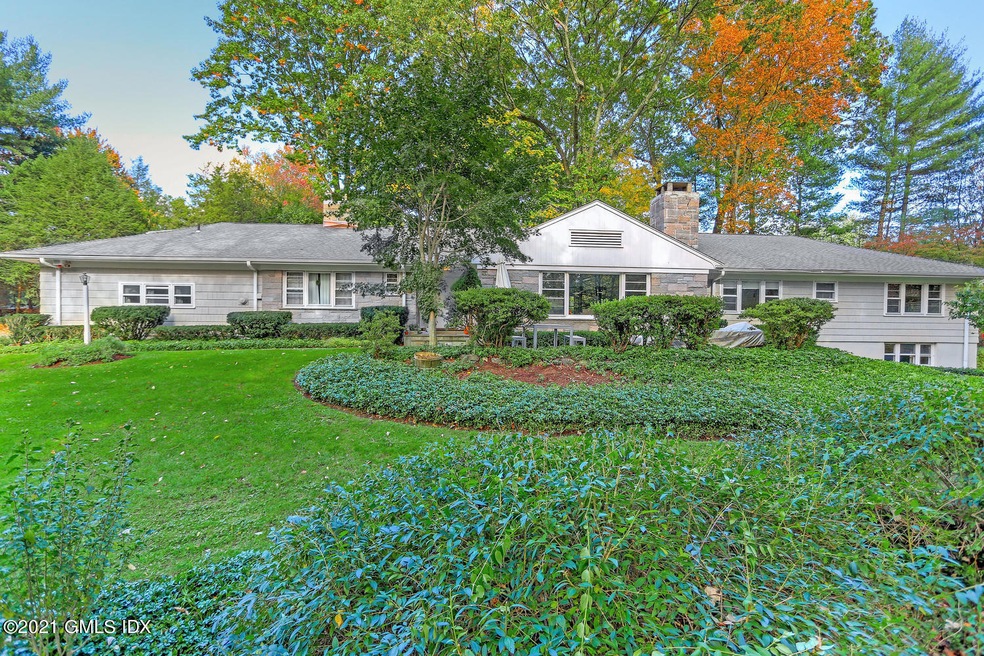 82 Rockwood Ln Greenwich CT-large-031-03