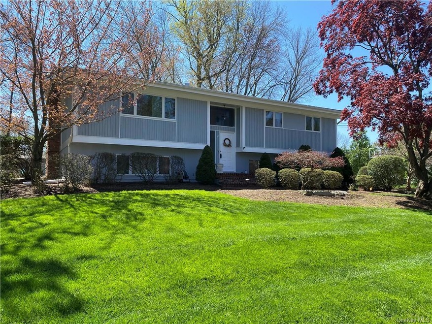 51 Bluebird Dr, Congers, NY 10920 - photo 1