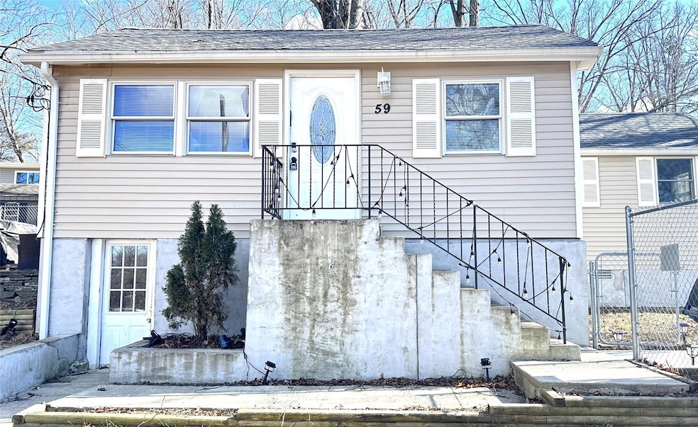 For Sale $220,000 • Co-Listing Agent
