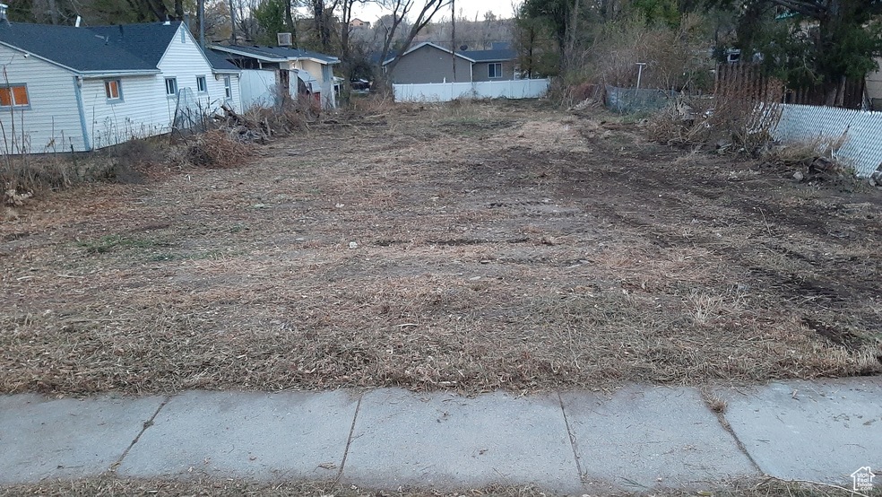 923 E 16th St, Ogden, UT 84404 - photo 1