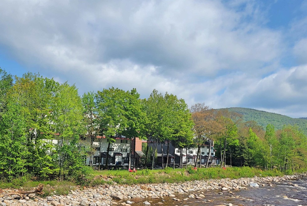 10 Bunker Ln unit 205 The Links Condo, Lincoln, NH 03251 - photo 1